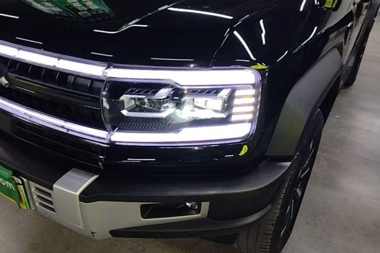Used Formula Leopard 5 2023 Navigator Edition Left Front Headlight