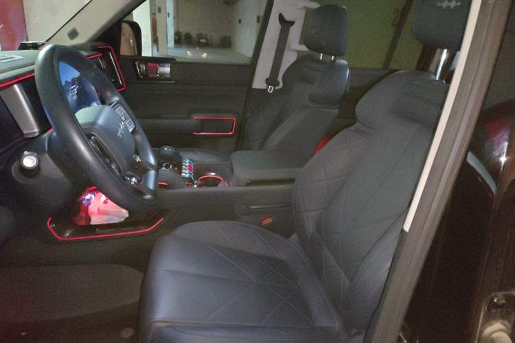 Used Formula Leopard 5 2023 Explore Edition Left Front Seat