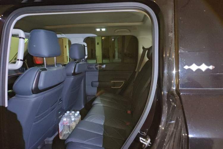 Used Formula Leopard 5 2023 Explore Edition Left Rear Seat