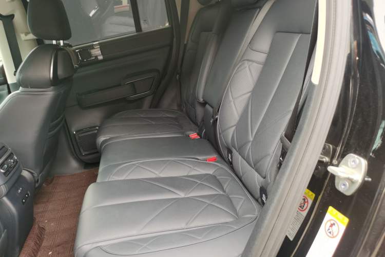 Used Formula Leopard 5 2023 Explore Edition Left Rear Seat