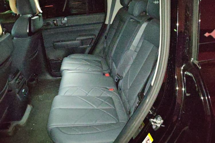Used Formula Leopard 5 2023 Explore Edition Left Rear Seat