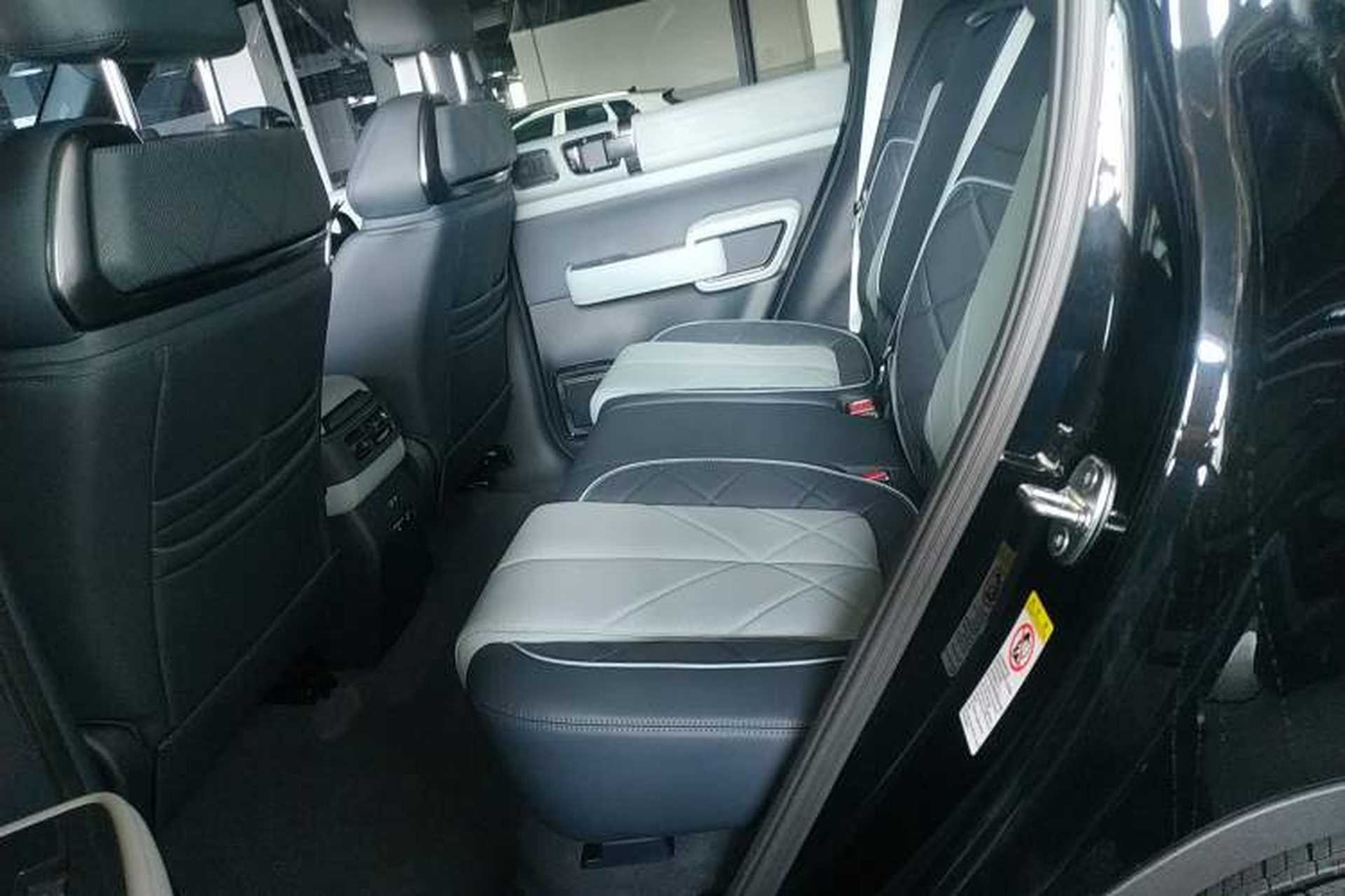 Used Formula Leopard 5 2023 Explore Edition Left Rear Seat