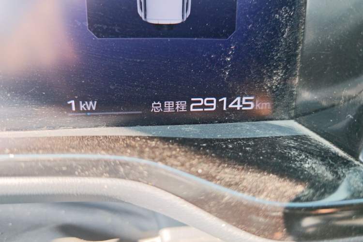 Used Formula Leopard 5 2023 Navigator Edition Odometer Close Up