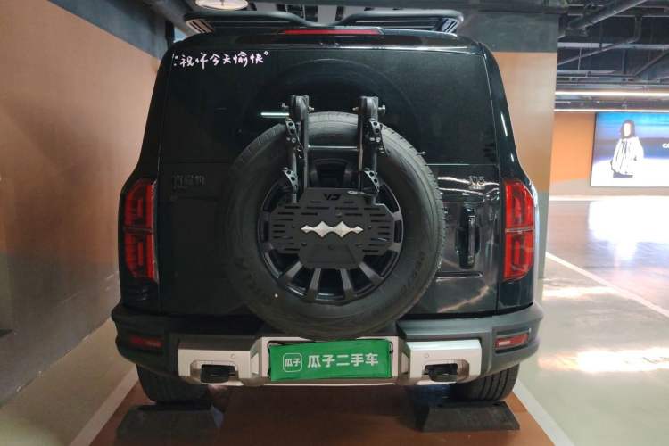 Used Formula Leopard 5 2023 Navigator Edition Rear