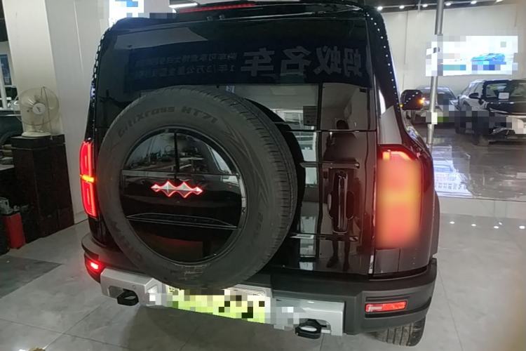 Used Formula Leopard 5 2023 Navigator Edition Rear