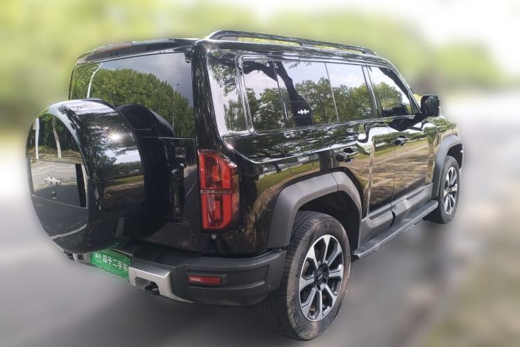 Used Formula Leopard 5 2023 Navigator Edition Rear Right 45 Deg