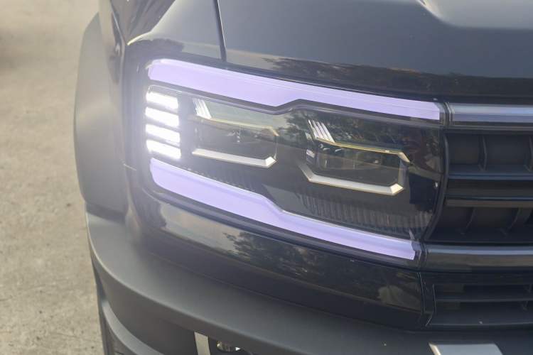 Used Formula Leopard 5 2023 Navigator Edition Right Front Headlight