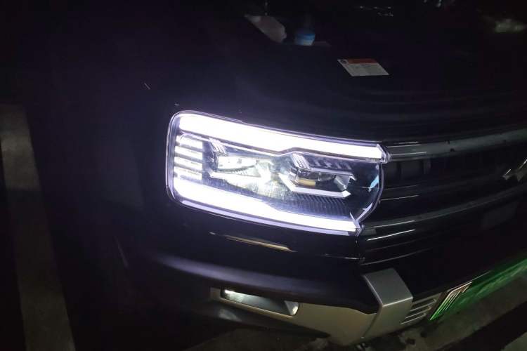 Used Formula Leopard 5 2023 Explore Edition Right Front Headlight