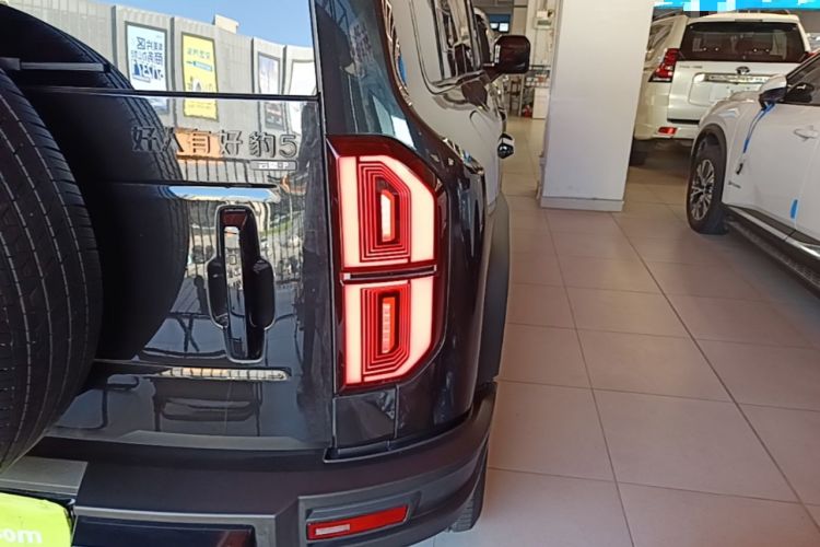Used Formula Leopard 5 2023 Cloud Ride Flagship Edition Right Rear Taillight