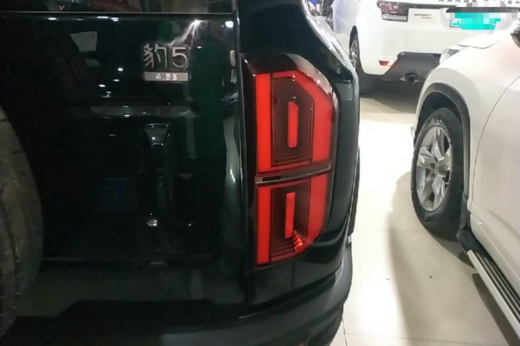 Used Formula Leopard 5 2023 Explore Edition Right Rear Taillight