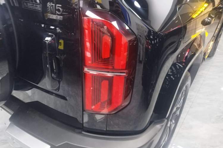 Used Formula Leopard 5 2023 Cloud Ride Flagship Edition Right Rear Taillight