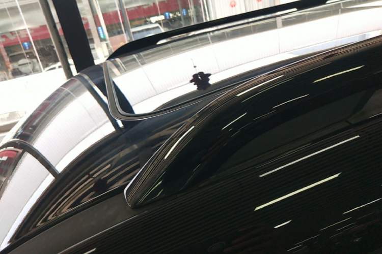 Used Formula Leopard 5 2023 Navigator Edition Roof