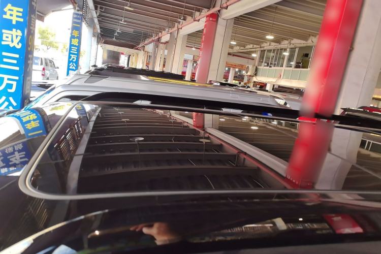Used Formula Leopard 5 2023 Navigator Edition Roof