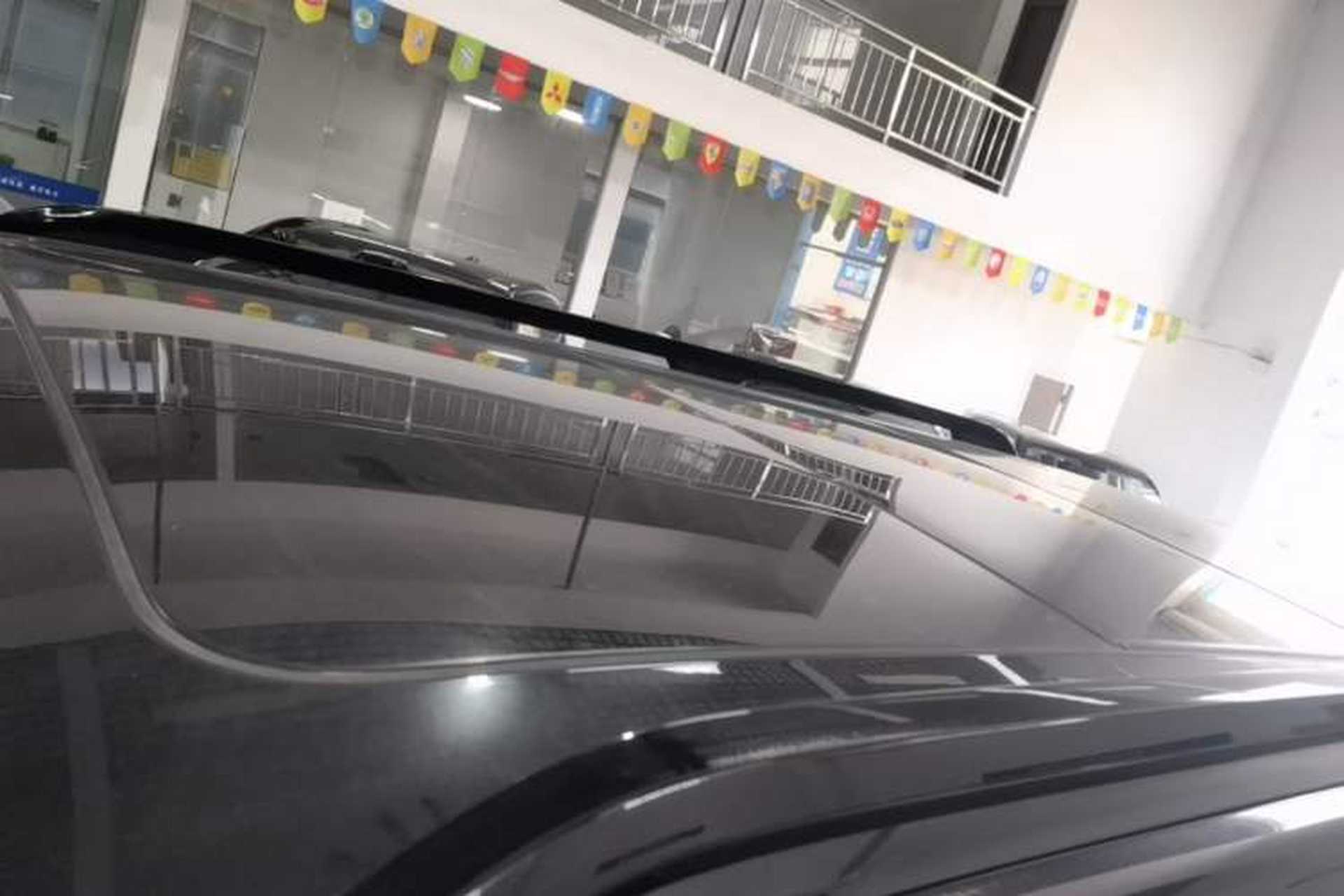 Used Formula Leopard 5 2023 Navigator Edition Roof
