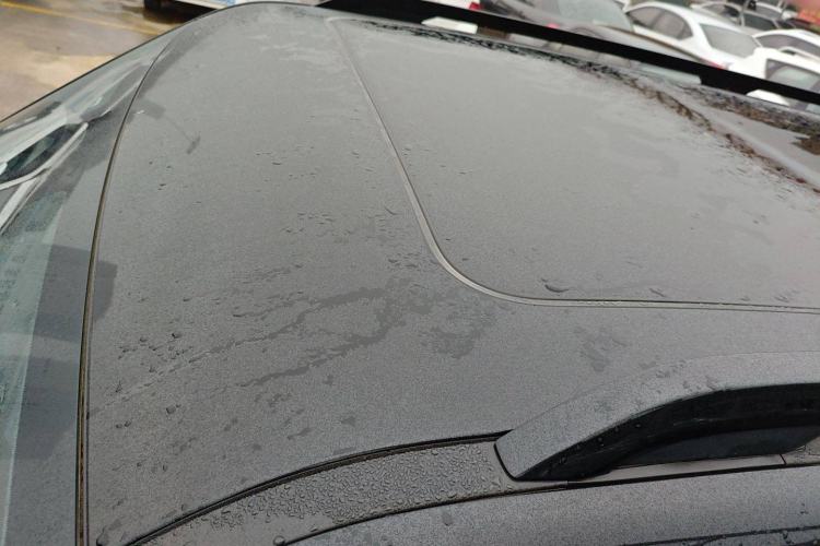 Used Formula Leopard 5 2023 Navigator Edition Roof