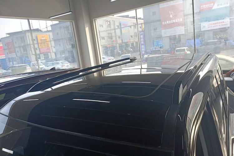 Used Formula Leopard 5 2023 Explore Edition Roof