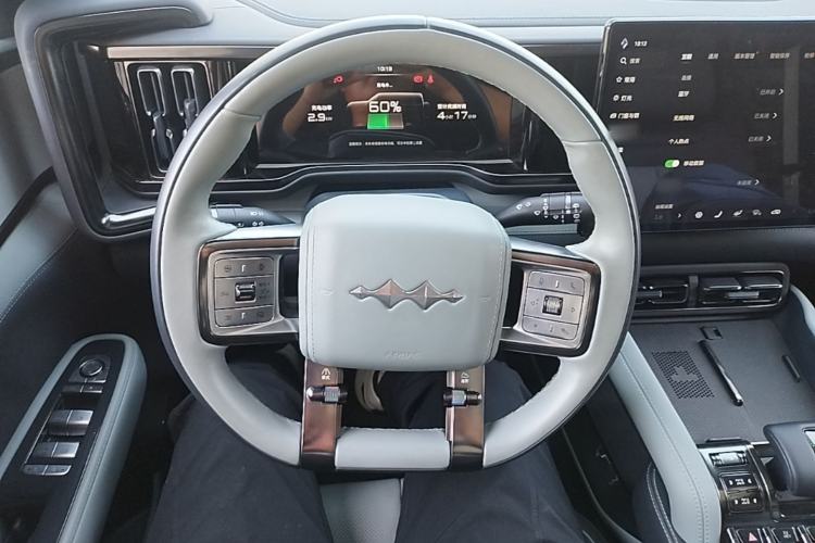 Used Formula Leopard 5 2023 Navigator Edition Steering Wheel