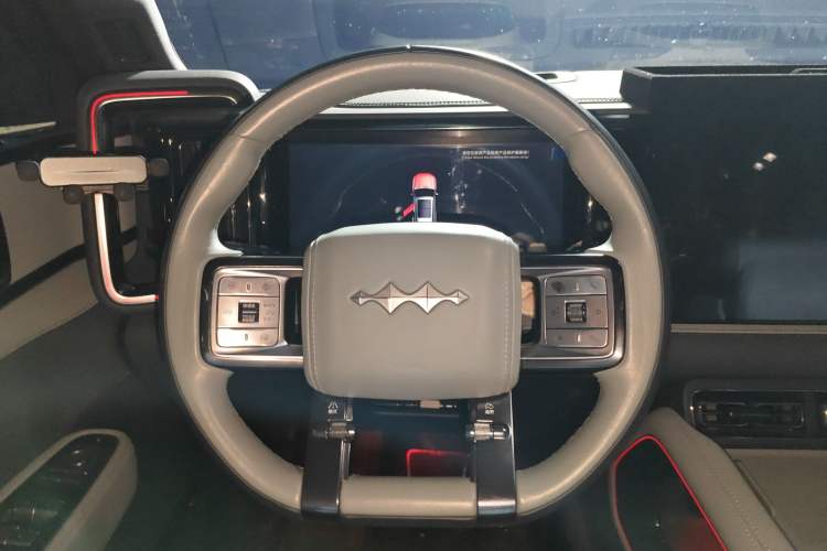 Used Formula Leopard 5 2023 Navigator Edition Steering Wheel
