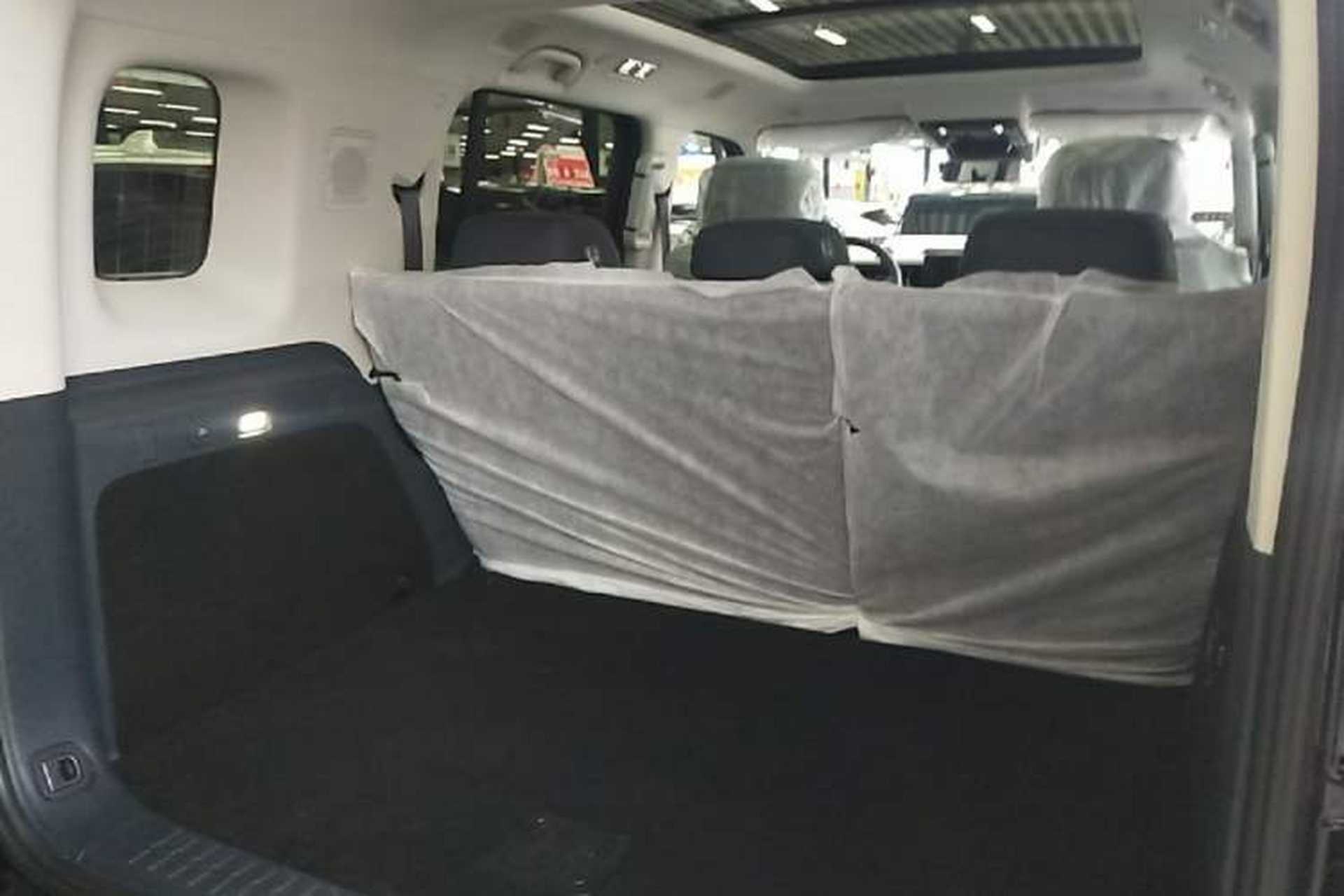 Used Formula Leopard 5 2023 Navigator Edition Trunk