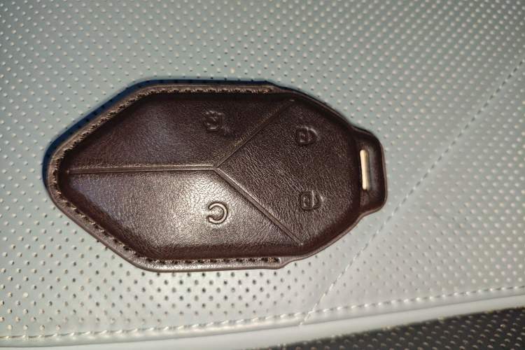 Used Formula Leopard 5 2023 Navigator Edition Vehicle Key