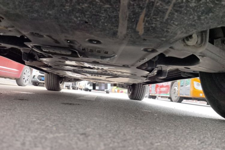 Used Formula Leopard 5 2023 Navigator Edition Chassis Front