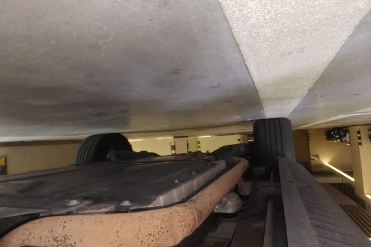Used Formula Leopard 5 2023 Navigator Edition Chassis Front Right