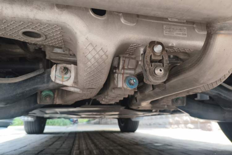Used Formula Leopard 5 2023 Navigator Edition Chassis Rear Right