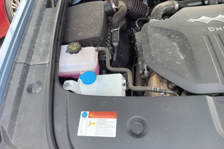 Used Formula Leopard 5 2023 Navigator Edition Engine Bay Right