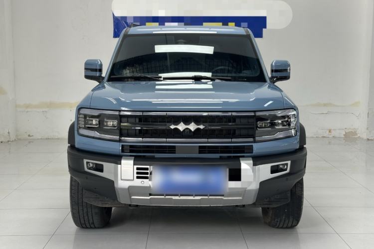 Used Formula Leopard 5 2023 Navigator Edition Exterior 1