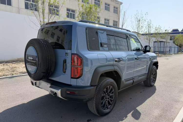 Used Formula Leopard 5 2023 Navigator Edition Exterior 5