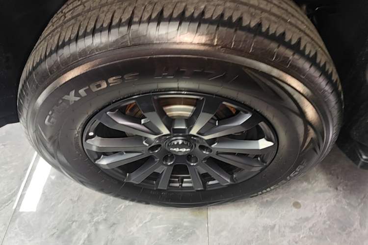 Used Formula Leopard 5 2023 Navigator Edition Exterior 5