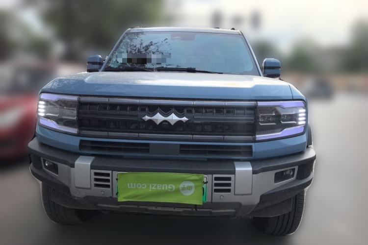 Used Formula Leopard 5 2023 Navigator Edition Front
