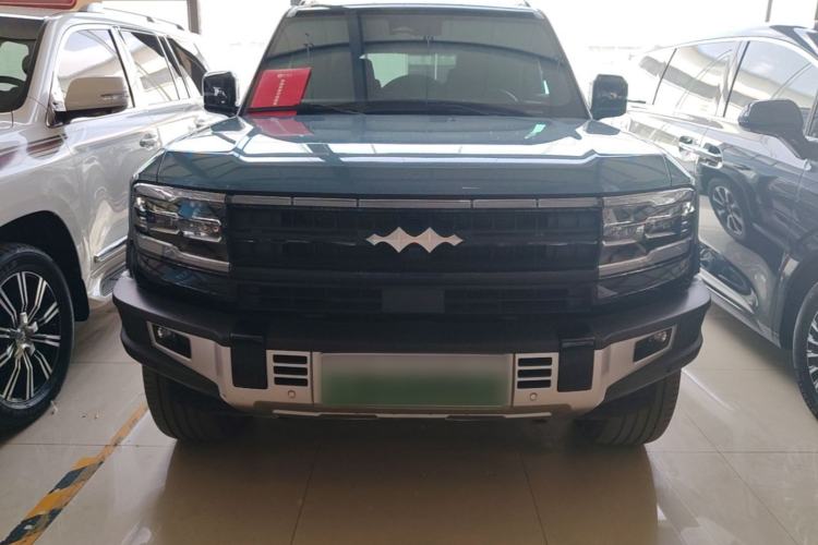 Used Formula Leopard 5 2023 Navigator Edition Front