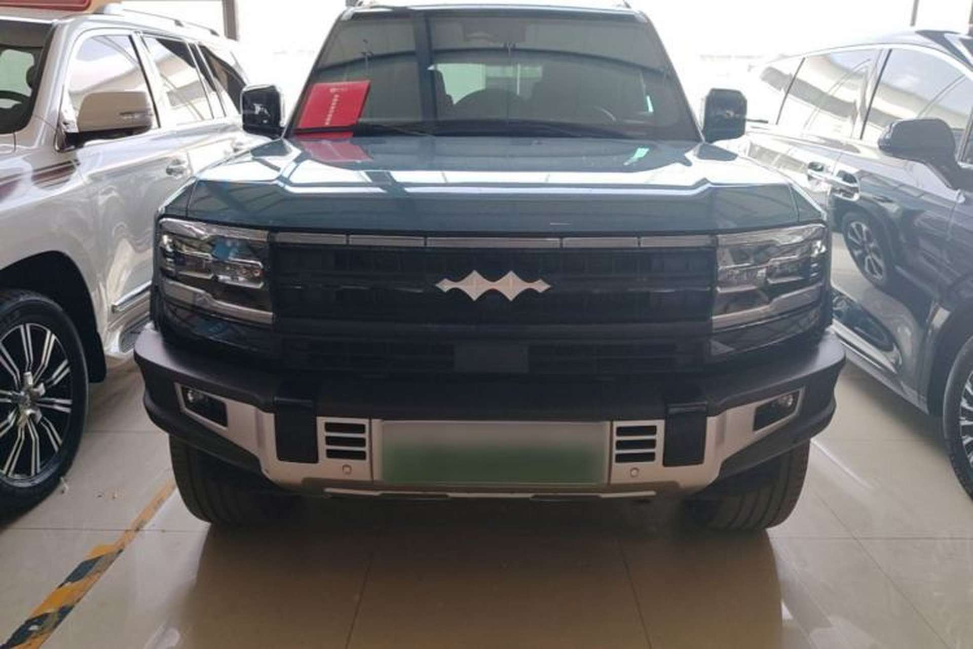 Used Formula Leopard 5 2023 Navigator Edition Front