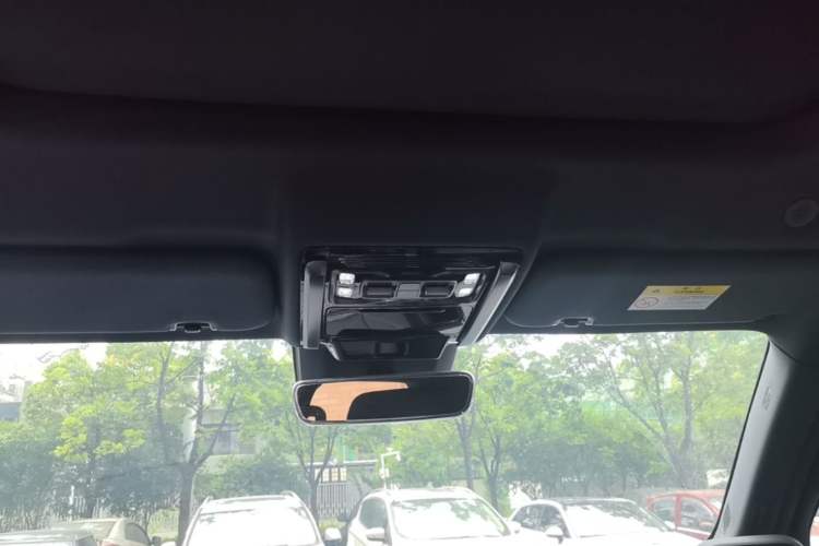 Used Formula Leopard 5 2023 Navigator Edition Headliner