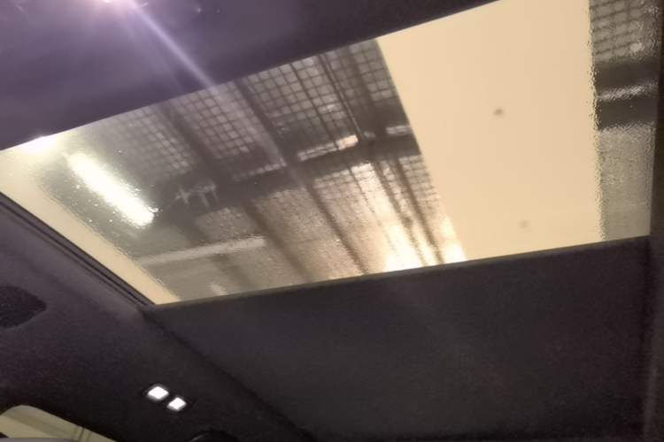 Used Formula Leopard 5 2023 Navigator Edition Headliner