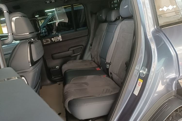 Used Formula Leopard 5 2023 Cloud Ride Flagship Edition Left Rear Seat