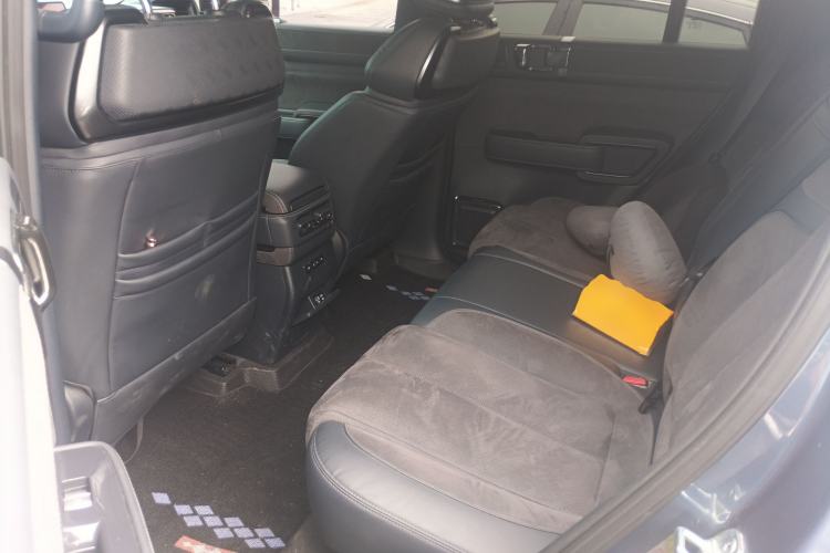 Used Formula Leopard 5 2023 Cloud Ride Flagship Edition Left Rear Seat