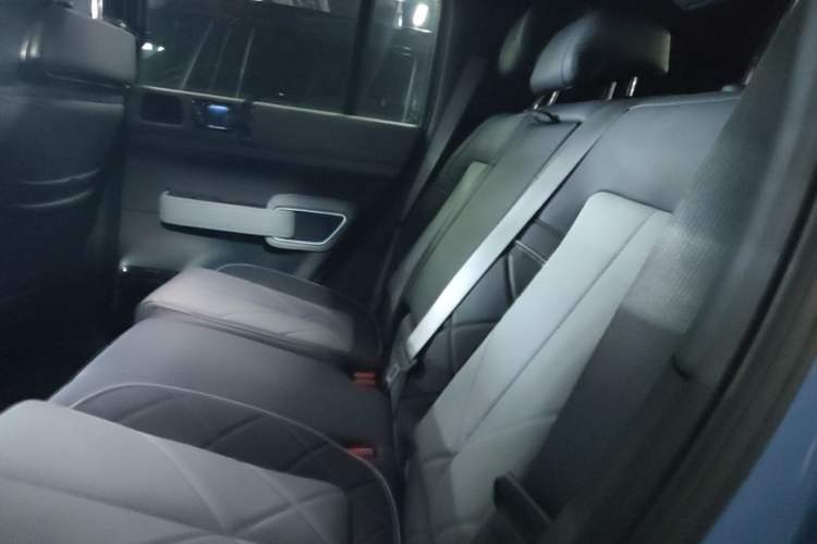 Used Formula Leopard 5 2023 Explore Edition Left Rear Seat