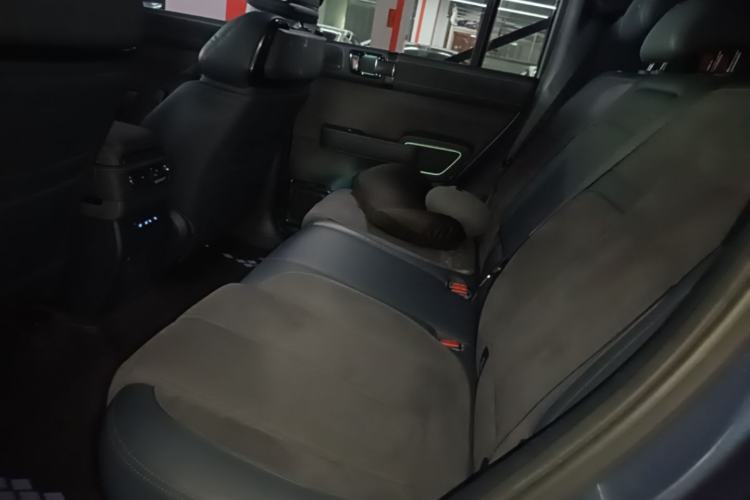Used Formula Leopard 5 2023 Cloud Ride Flagship Edition Left Rear Seat