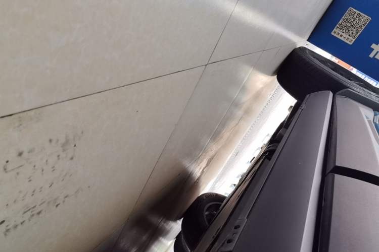 Used Formula Leopard 5 2023 Navigator Edition Left Side Sill