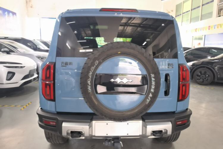 Used Formula Leopard 5 2023 Navigator Edition Rear