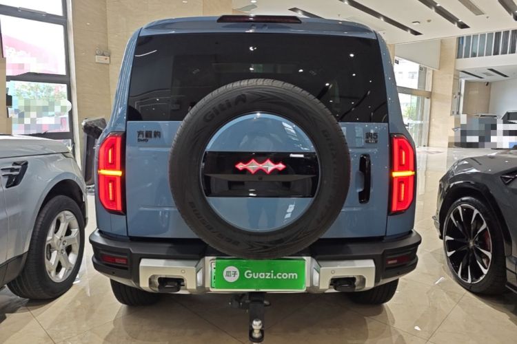 Used Formula Leopard 5 2023 Navigator Edition Rear