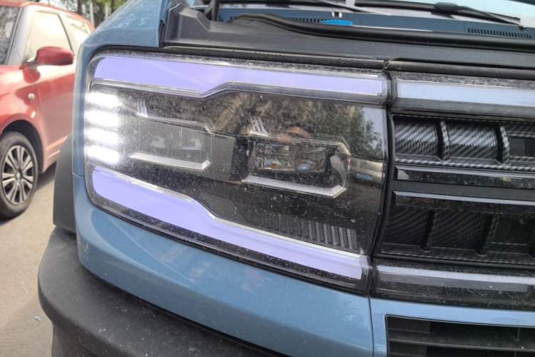 Used Formula Leopard 5 2023 Navigator Edition Right Front Headlight