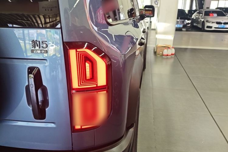 Used Formula Leopard 5 2023 Cloud Ride Flagship Edition Right Rear Taillight