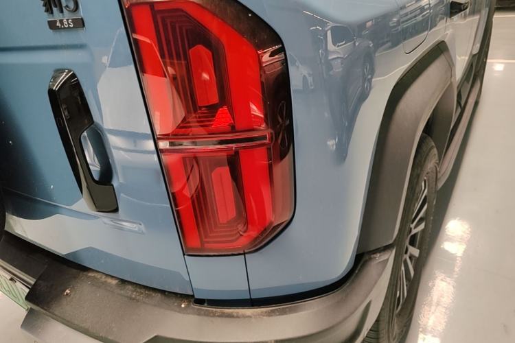 Used Formula Leopard 5 2023 Navigator Edition Right Rear Taillight