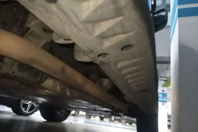 Used Formula Leopard 5 2023 Navigator Edition Right Side Sill