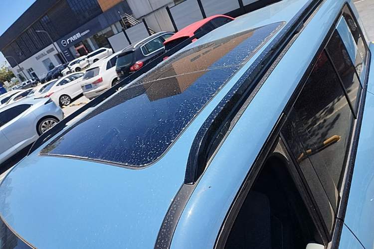 Used Formula Leopard 5 2023 Navigator Edition Roof