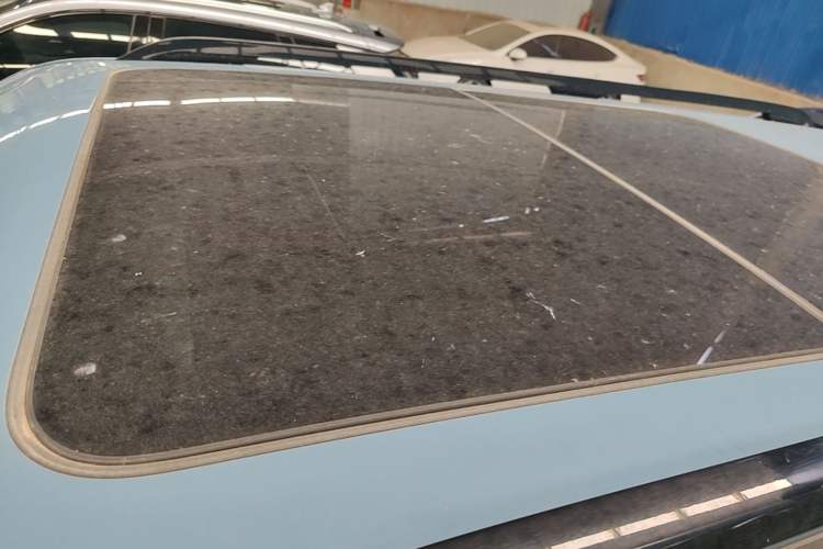 Used Formula Leopard 5 2023 Navigator Edition Roof