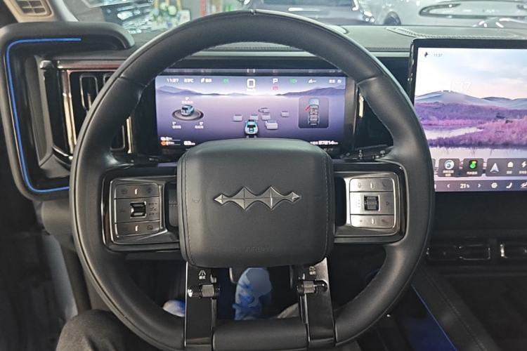 Used Formula Leopard 5 2023 Navigator Edition Steering Wheel